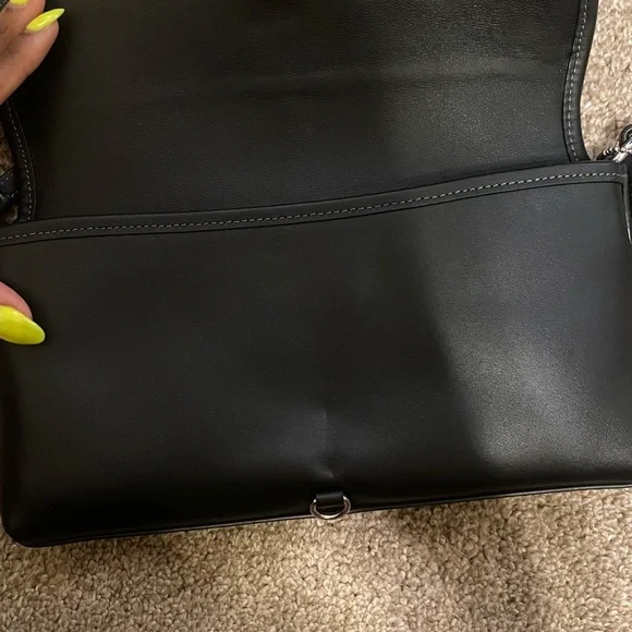 Coach Hamptons Shoulder Bag - Black